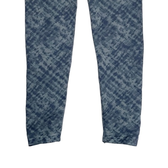 🌺 SPANX Look At Me Now Blue Watercolor Seamless Cropped Leggings Size XL - Picture 5 of 10